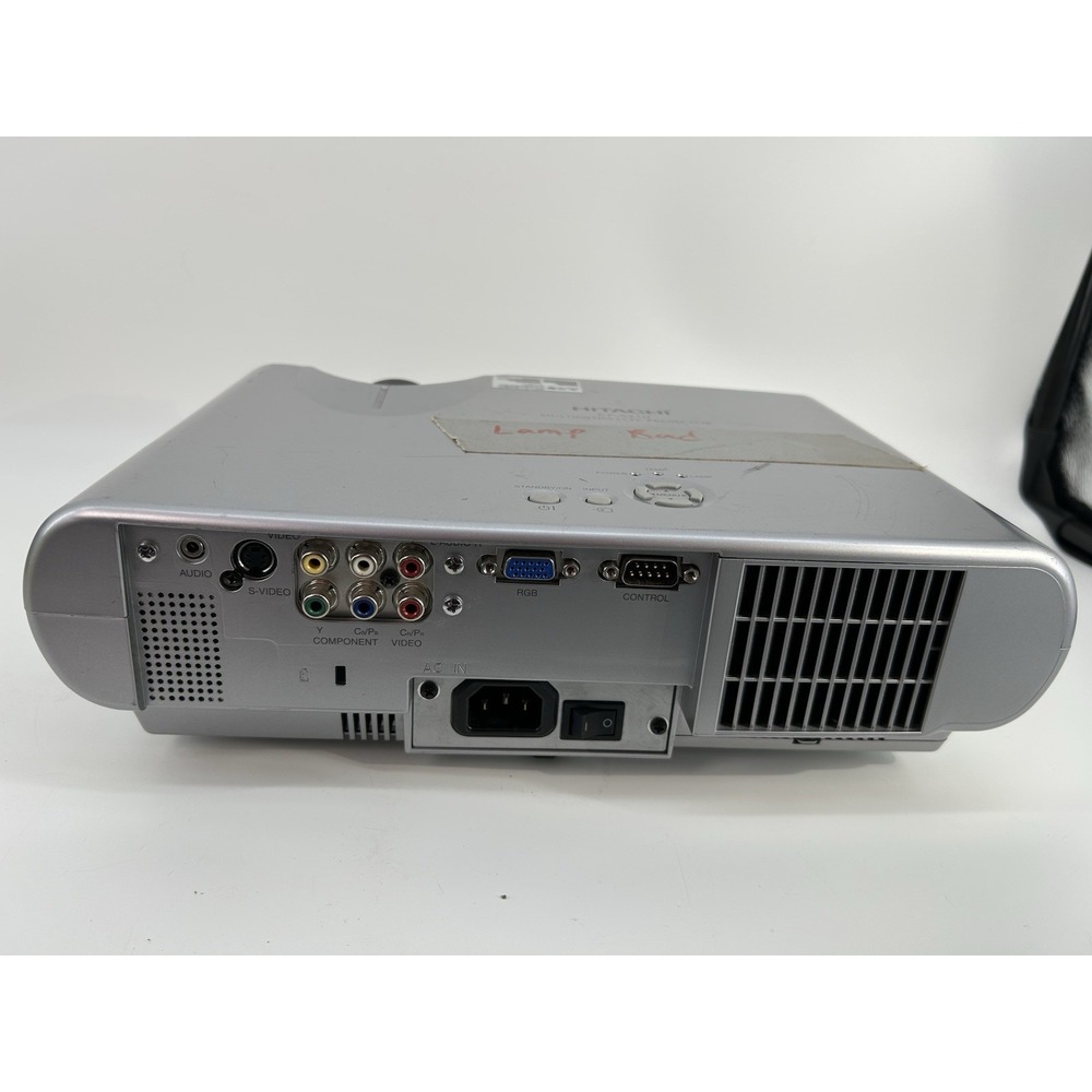 Hitachi CP-S210 Multimedia LCD Projector Tested - Picture 3 of 16